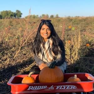 Meet your Posher, Sharon